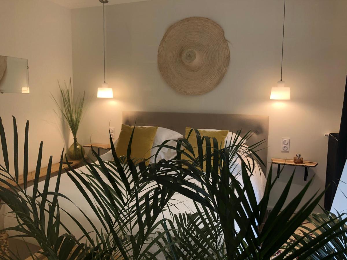 Le Sahuc Hotel Riviere-sur-Tarn ภายนอก รูปภาพ